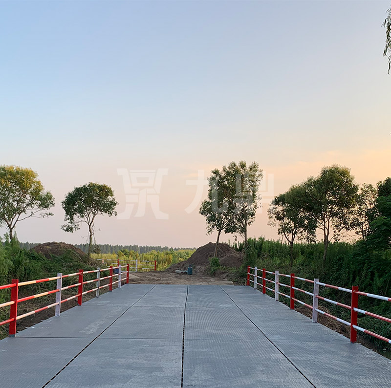 鋼(gang)便橋樑(liang)鋼(gang)的硬(ying)化鋼的(de)性(xing)質隨(sui)着時間而(er)變(bian)化