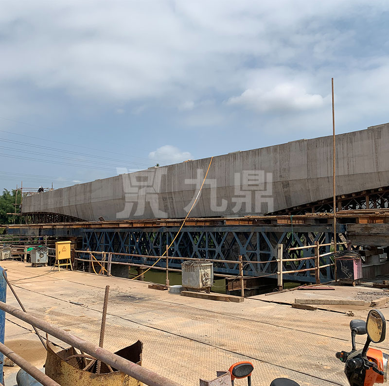 現澆(jiao)樑鋼(gang)支(zhi)撐(cheng)