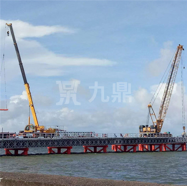 上承式(shi)9米(mi)寬鋼便(bian)橋